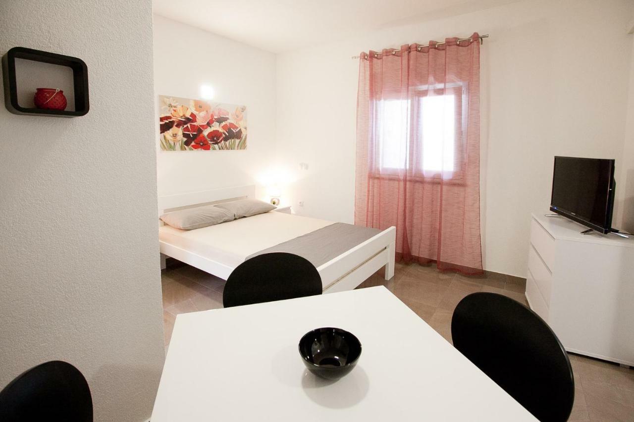 Apartman 2 Zadar Bagian luar foto